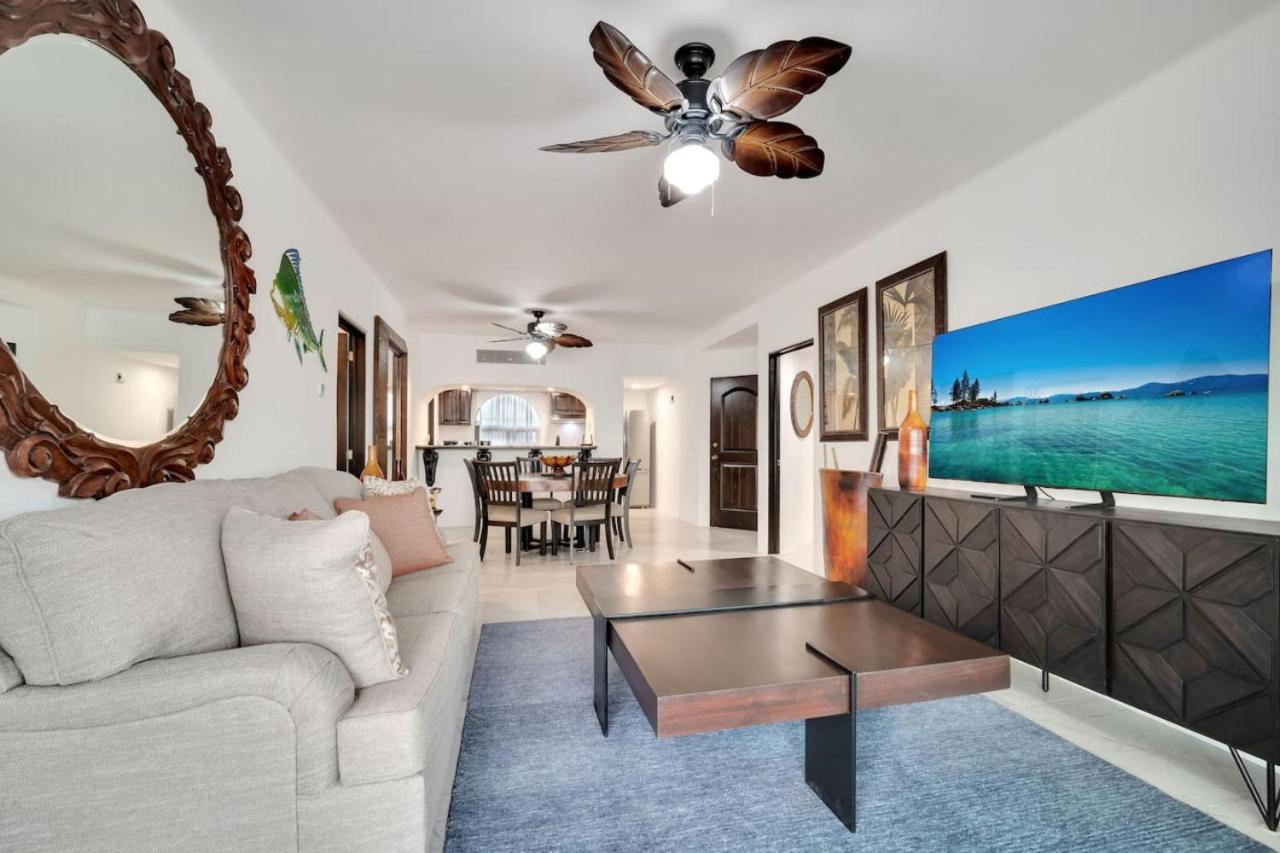 Holiday home Completely Remodeled 2bd-2ba Plaza Bonita