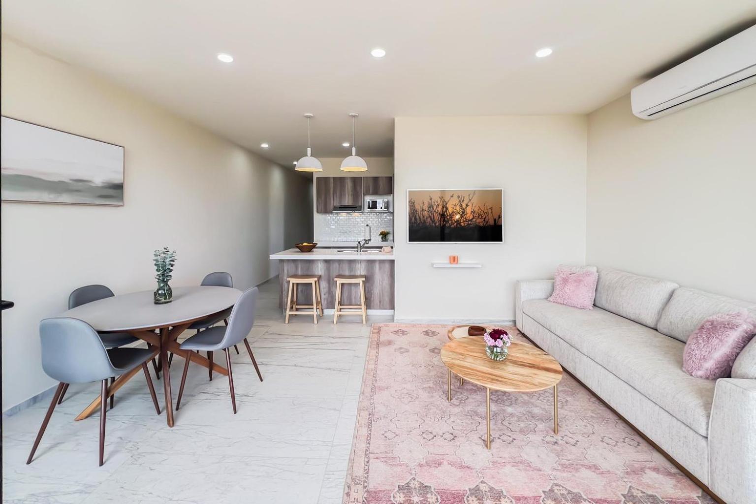 Apartment Oceans Point By Baja Toms