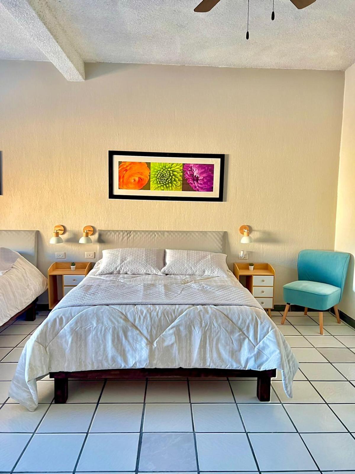 Casa Dei Girasoli Bed & Breakfast Cabo San Lucas