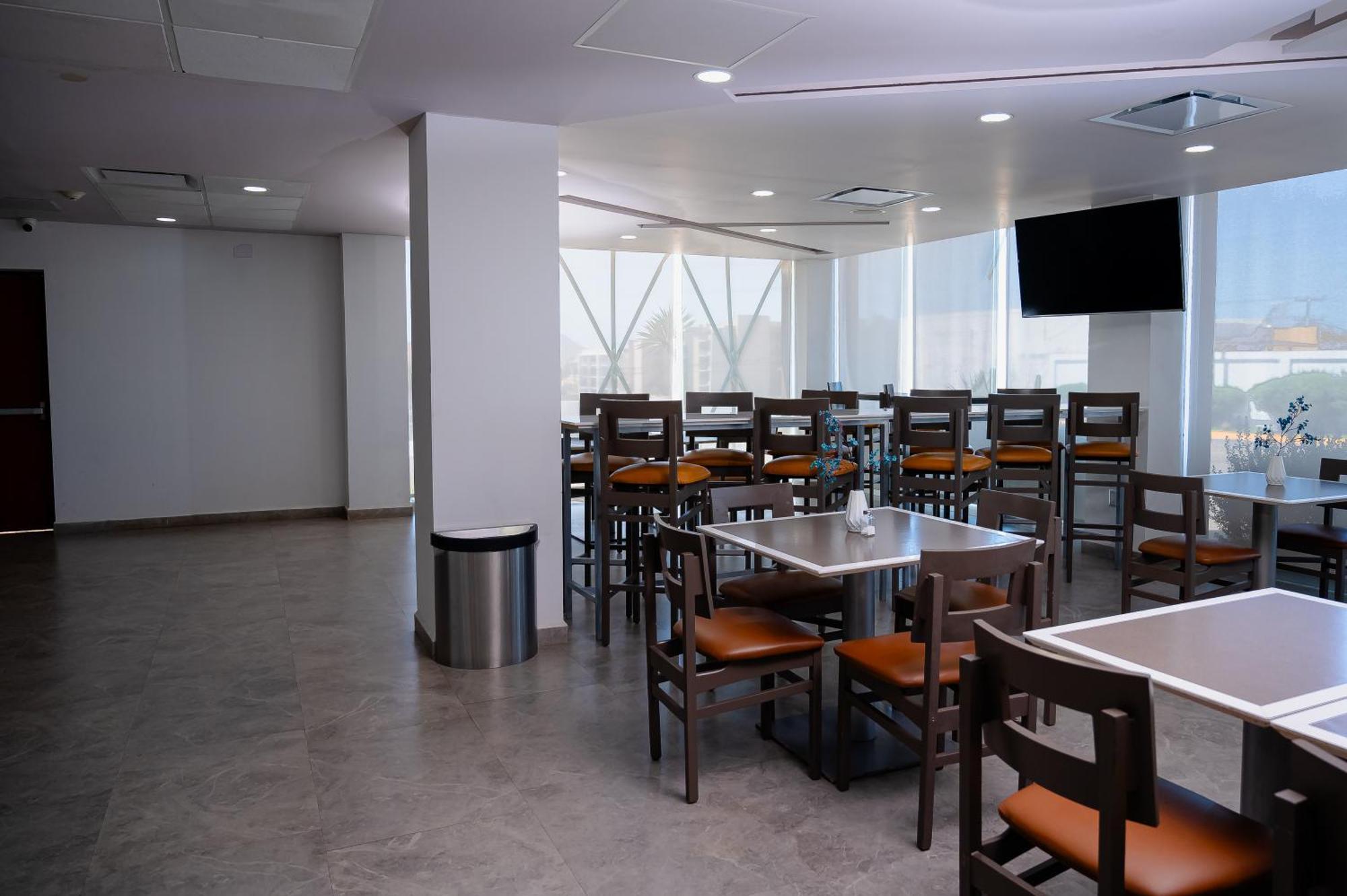 Comfort & Cabos Hotel 4*