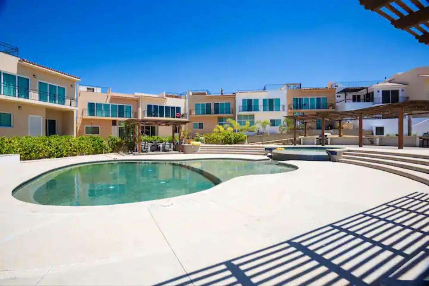 Del Casa * Cabo San Lucas