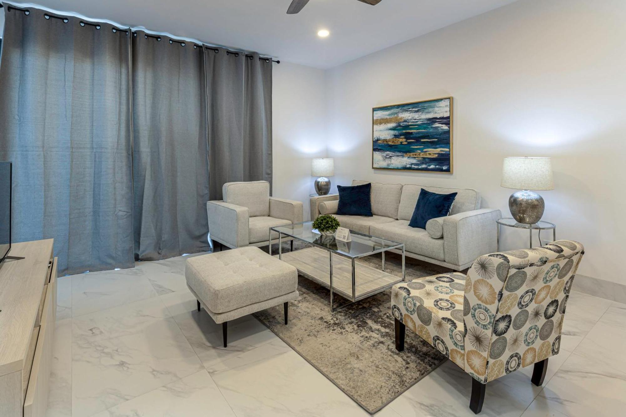 Exquisite Beachside 2 Bedroom Gym & Rooftop Pool * Cabo San Lucas