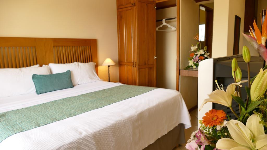 El Ameyal And Family Hotel
