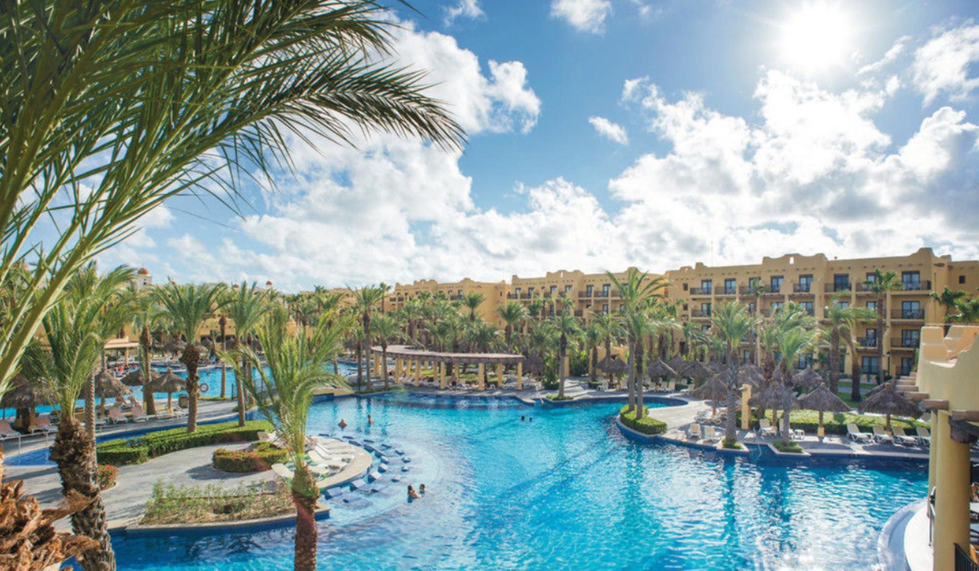 Hotel Riu Santa Fe
