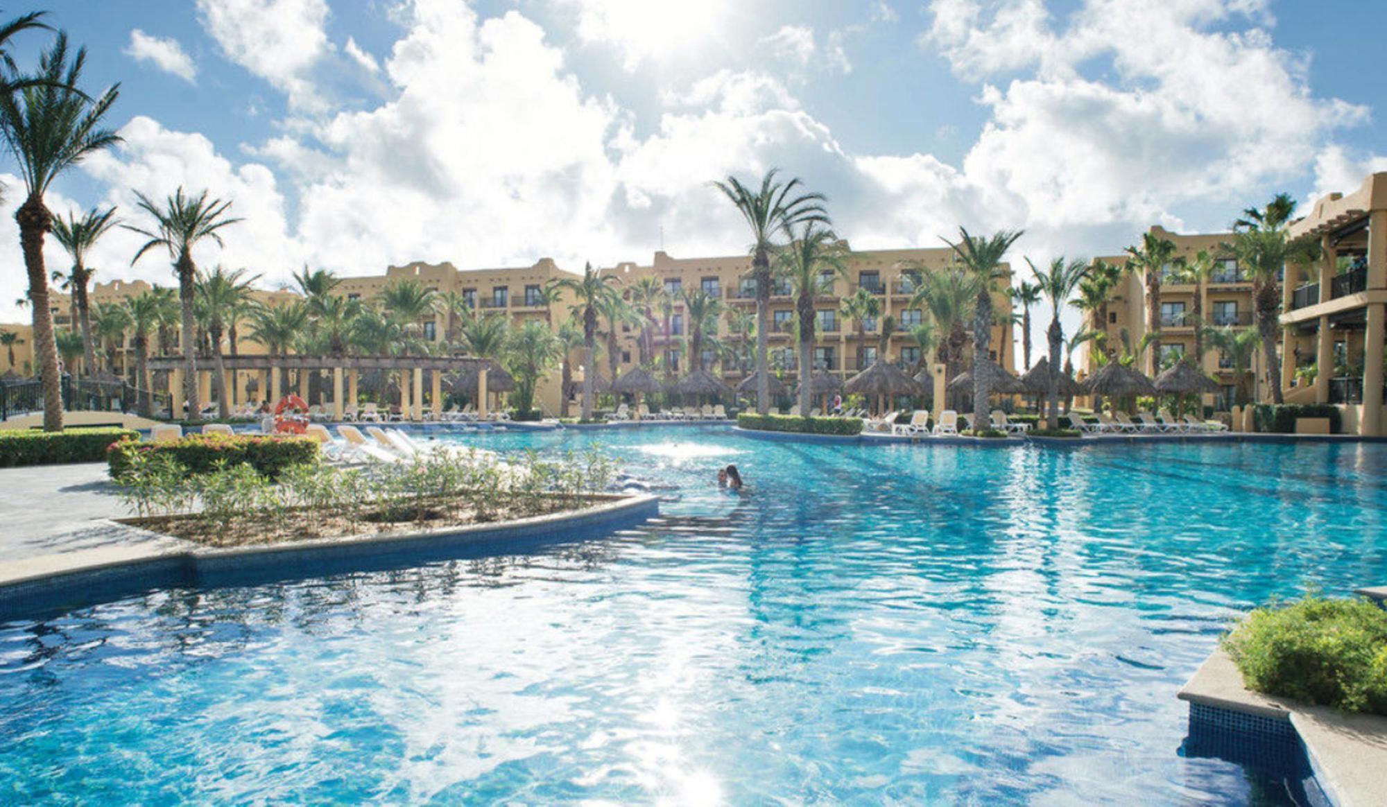 Hotel Riu Santa Fe