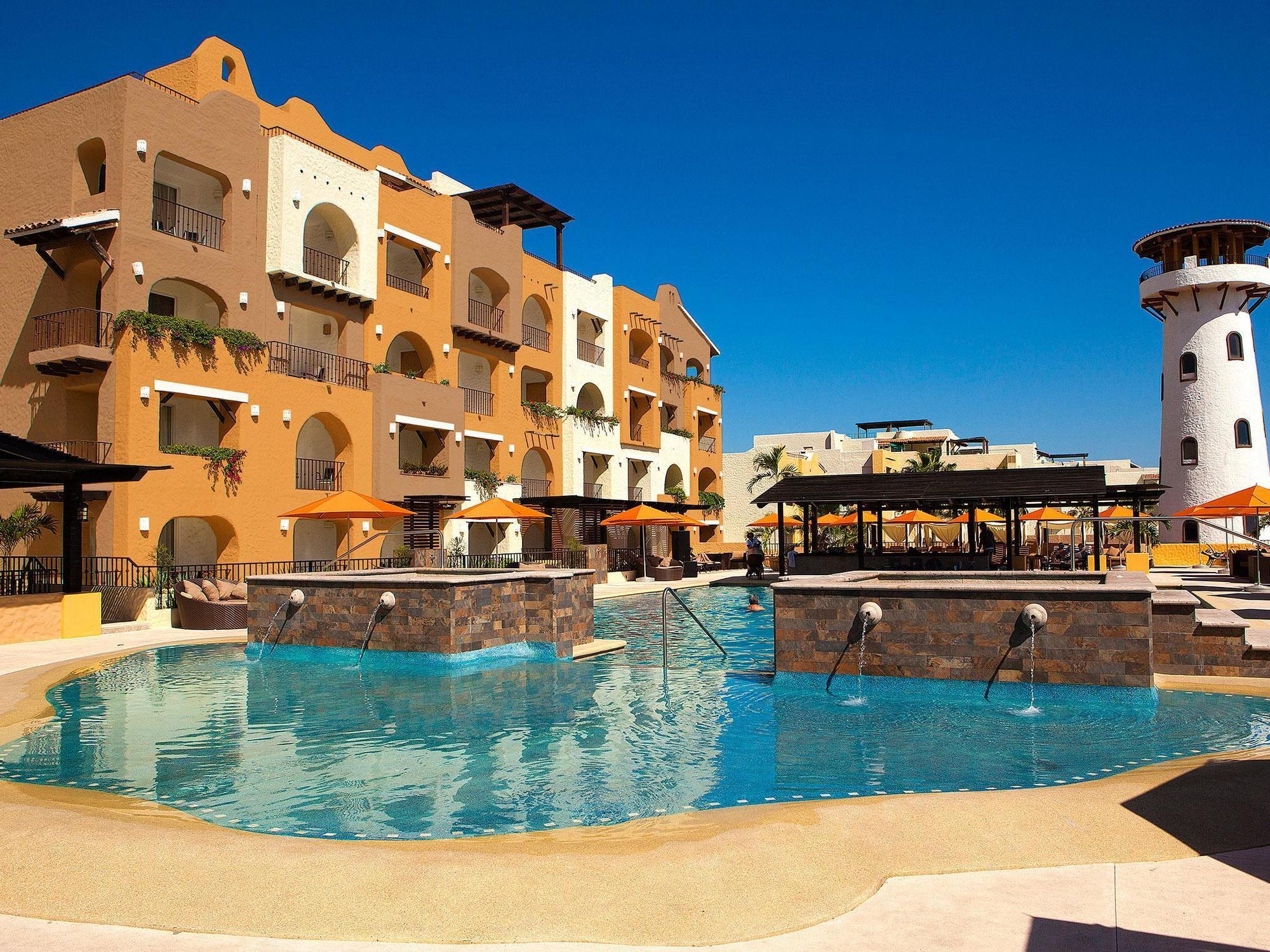 Resort Tesoro Cabos