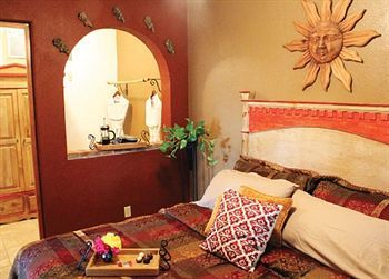 Hotel The 4*