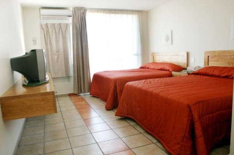 Hotel Seven Crown Express & By Kavia