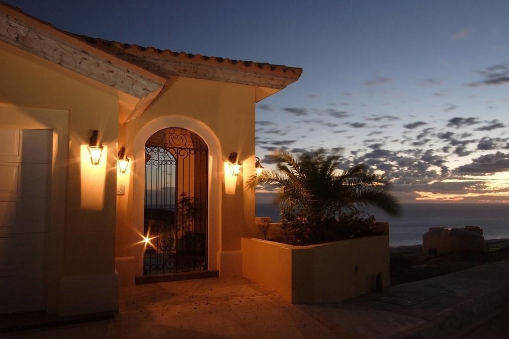 Villa 3 Bedroom Ocean View In