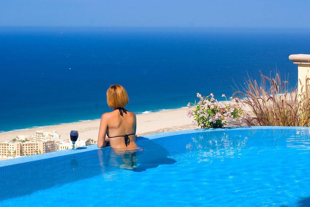 3 Bedroom Ocean View In *