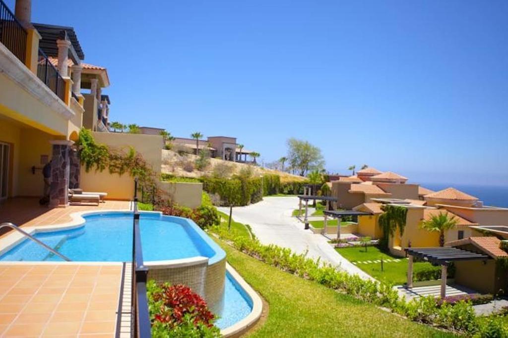 Villa 3 Bedroom Ocean View In