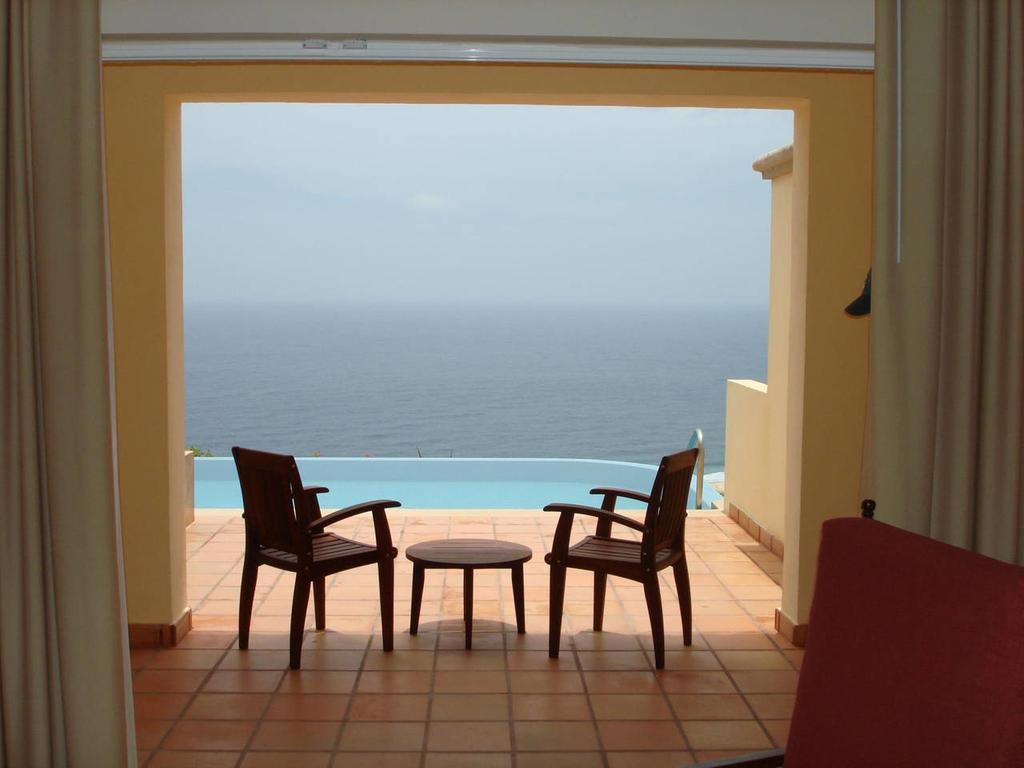 3 Bedroom Ocean View In Villa