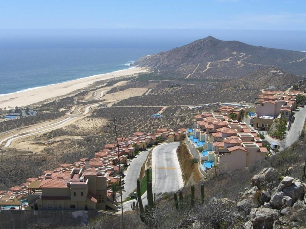 3 Bedroom Ocean View In *