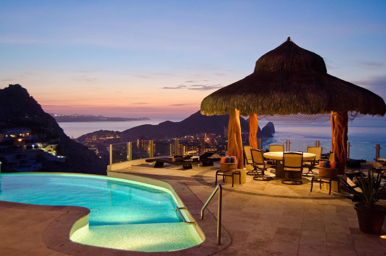 Full Service Stunning Oceanfront At Penasco Villa *