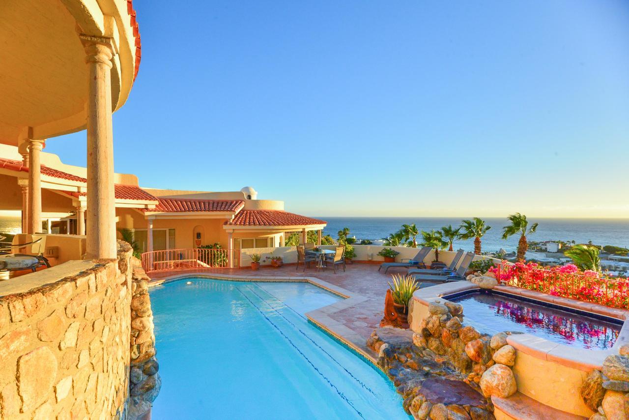 Family Vacation With Ocean Views At Lorena Villa *