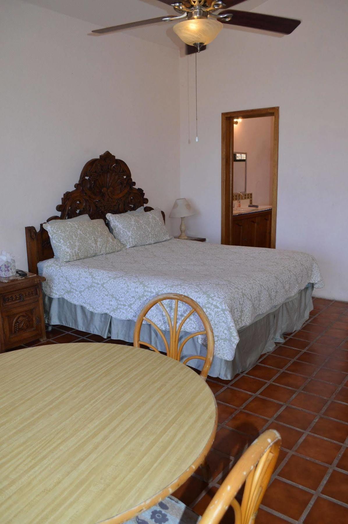 Casa Rosa 3*
