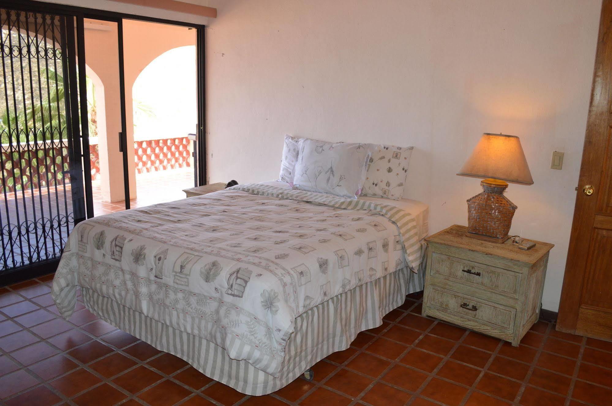 Casa Rosa 3*