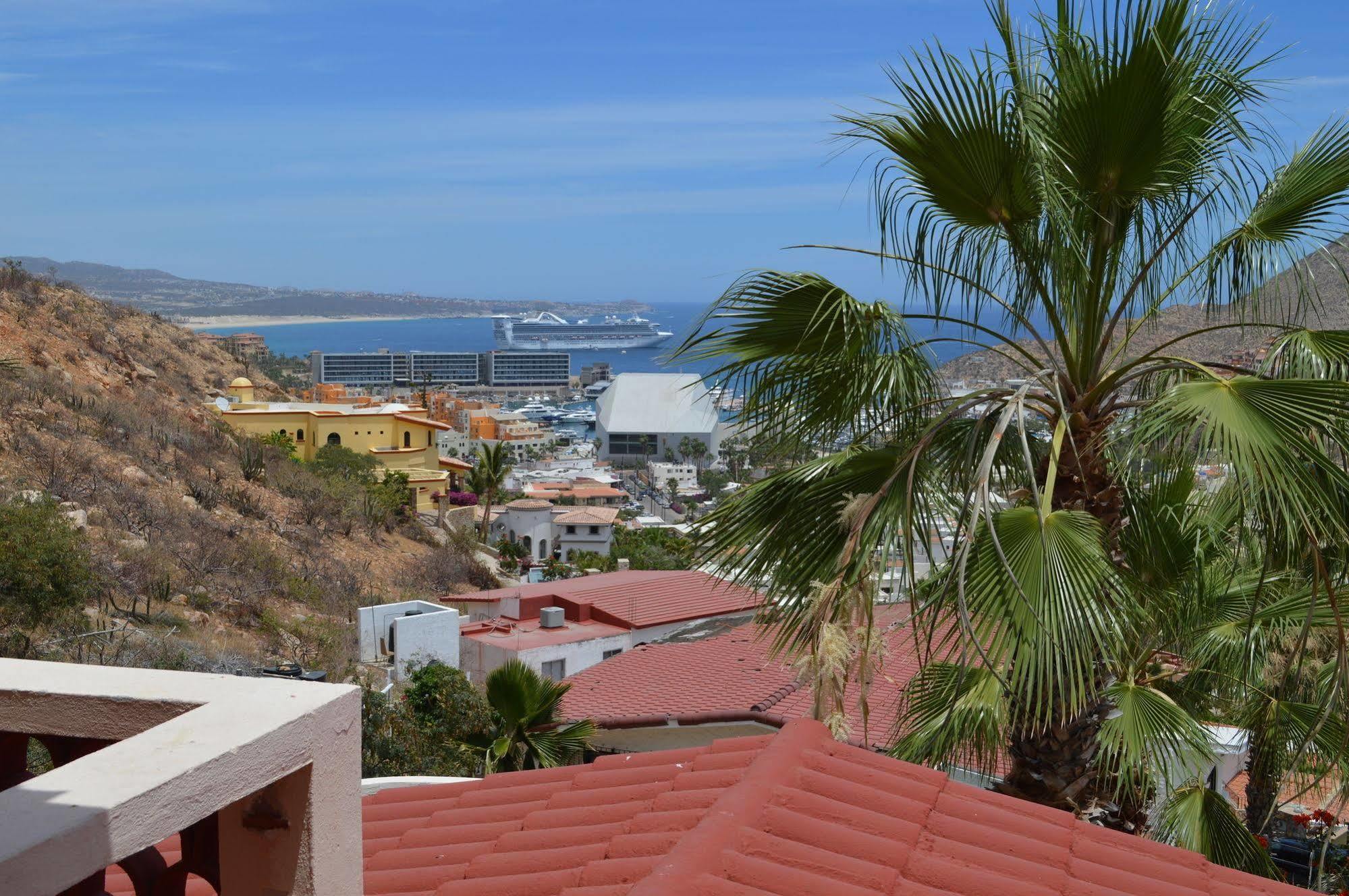 Casa Rosa 3*