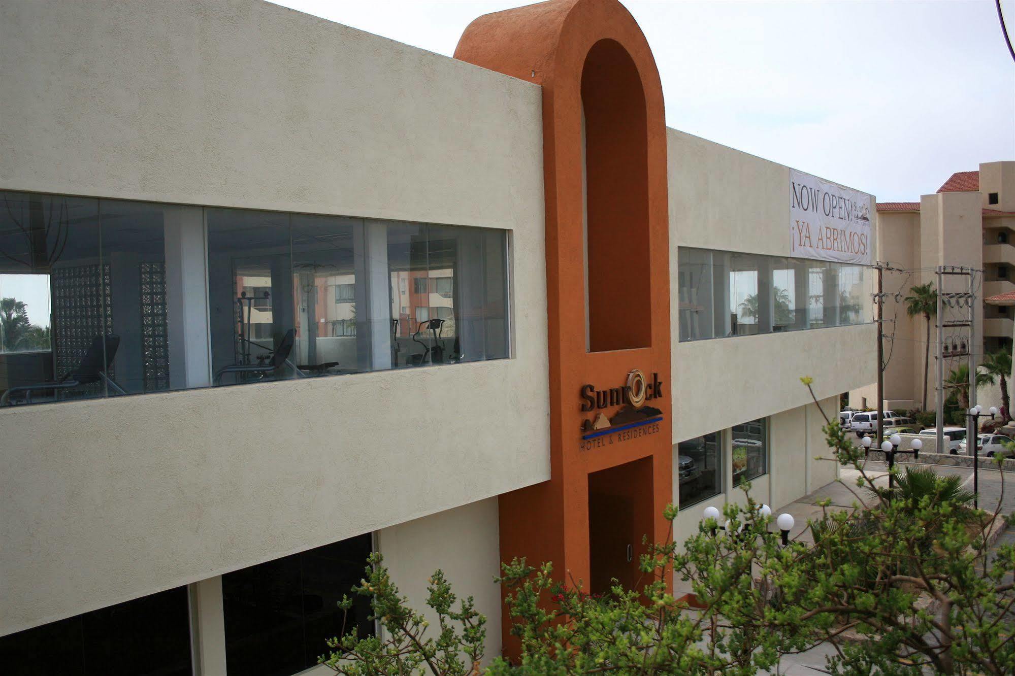 Sunrock & Hotel Cabo San Lucas