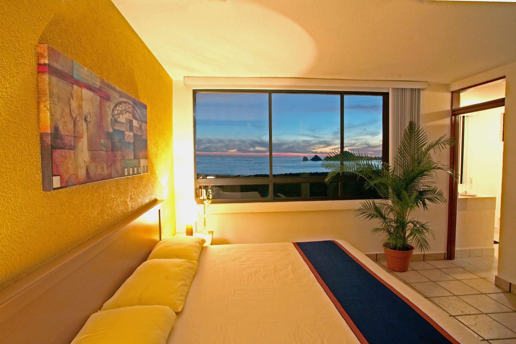 Sunrock & 3* Cabo San Lucas
