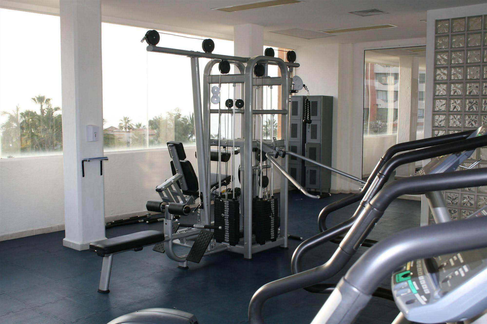 Sunrock & Hotel 3*
