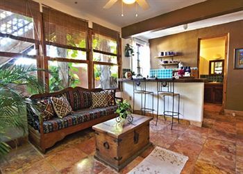 Hotel The 4*
