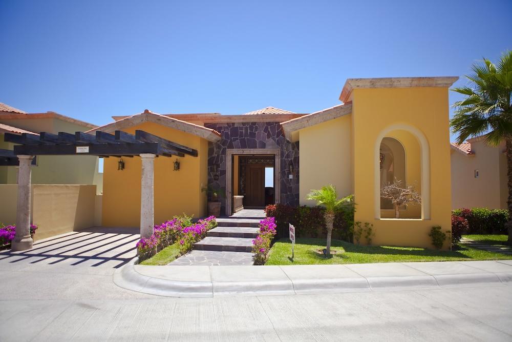 Montecristo At Quivira Cabos -vacation