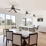 Punta Arena Grape Villa