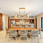 Contemporary Villa With 2 Pools, Walking Distance To Beach And Butler Included