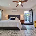 Puerta Vieja Hotel Boutique