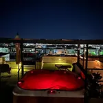 Apartment Jacuzzi Ocean View