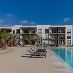 2 Bedroom +Vista Al Mar+ Alberca+Juegos Para Ninos