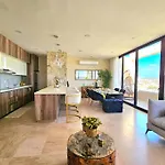 Amazing Panoramic View From Penthouse In Pedregal