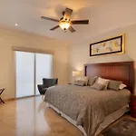 Condo Paraiso - Luxurious New Condo 300Mt From The Beach