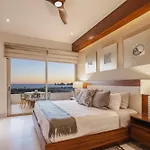 Luxury Oceanview Apartment