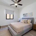Modern 2Br Condo At Quivira With Rooftop