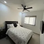 Oceanview Condo / Rooftop Pool