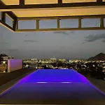 Hermoso Condominio, Cerca De La Marina De Cabo!
