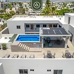 1Br With King Bed - Rooftop Pool - Near Downtown
