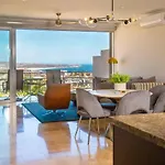 Stunning 2Br Oceanview Contemporary Condo In Cabo