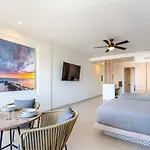 605 Tower Los Cabos