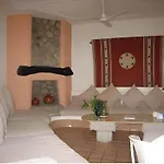 Club Cascadas De Baja