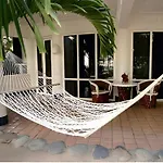 Club Cascadas De Baja