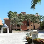 Condominios La Tortuga - Ocean Front