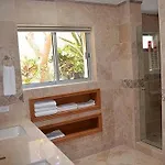 Villa Dorado