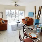 Dorada Apartments