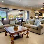 Villa Antigua