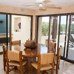 Casa De Los Gatos