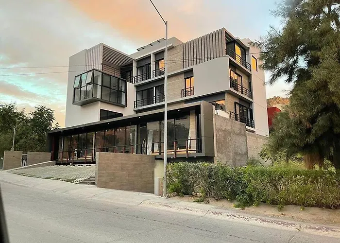 Hermoso Condominio, Cerca De La Marina De Cabo!