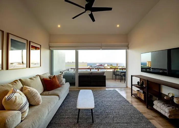 Upscale 2Bdrm Condo In Cabo